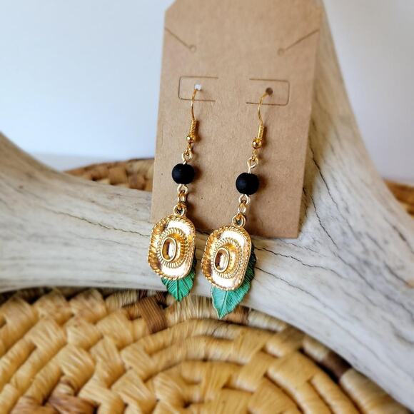 Handmade Gold Tone Western Cowboy Hat Earrings w/ 925 ear hooks - Picture 3 of 3